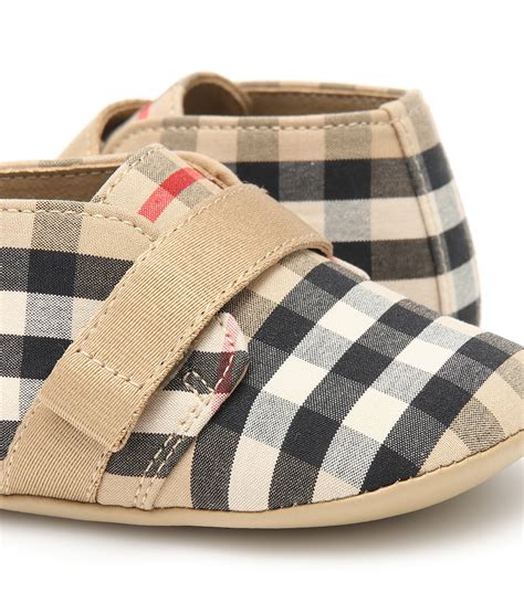 babyschuhe burberry